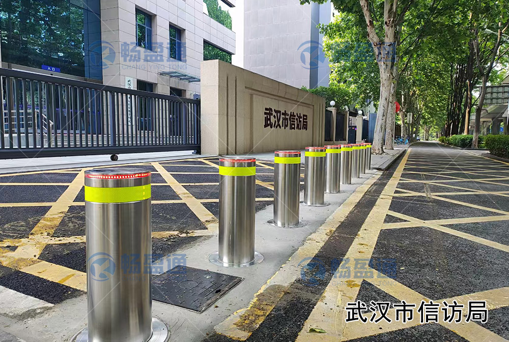 武漢市(shì)信訪局智能(néng)升降柱